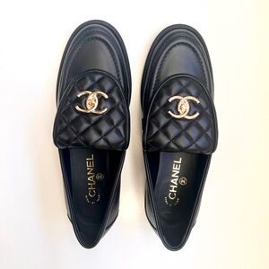 🔥CHANEL Loafers
